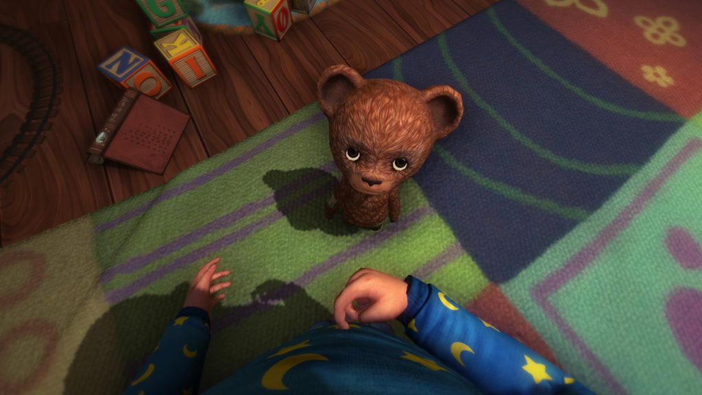 Visão de cima do ursinho Teddy, de Among the Sleep, olhando para cima, na direção do bebê